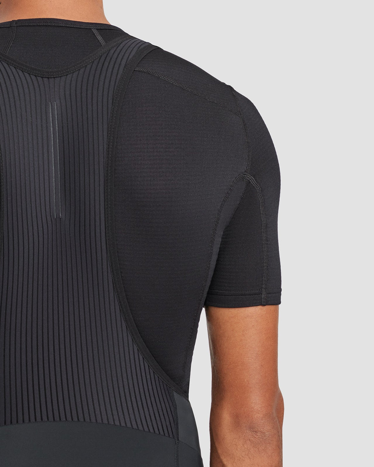MAAP Thermal Black サイクルベースレイヤーティーシャツ | CYCLISM