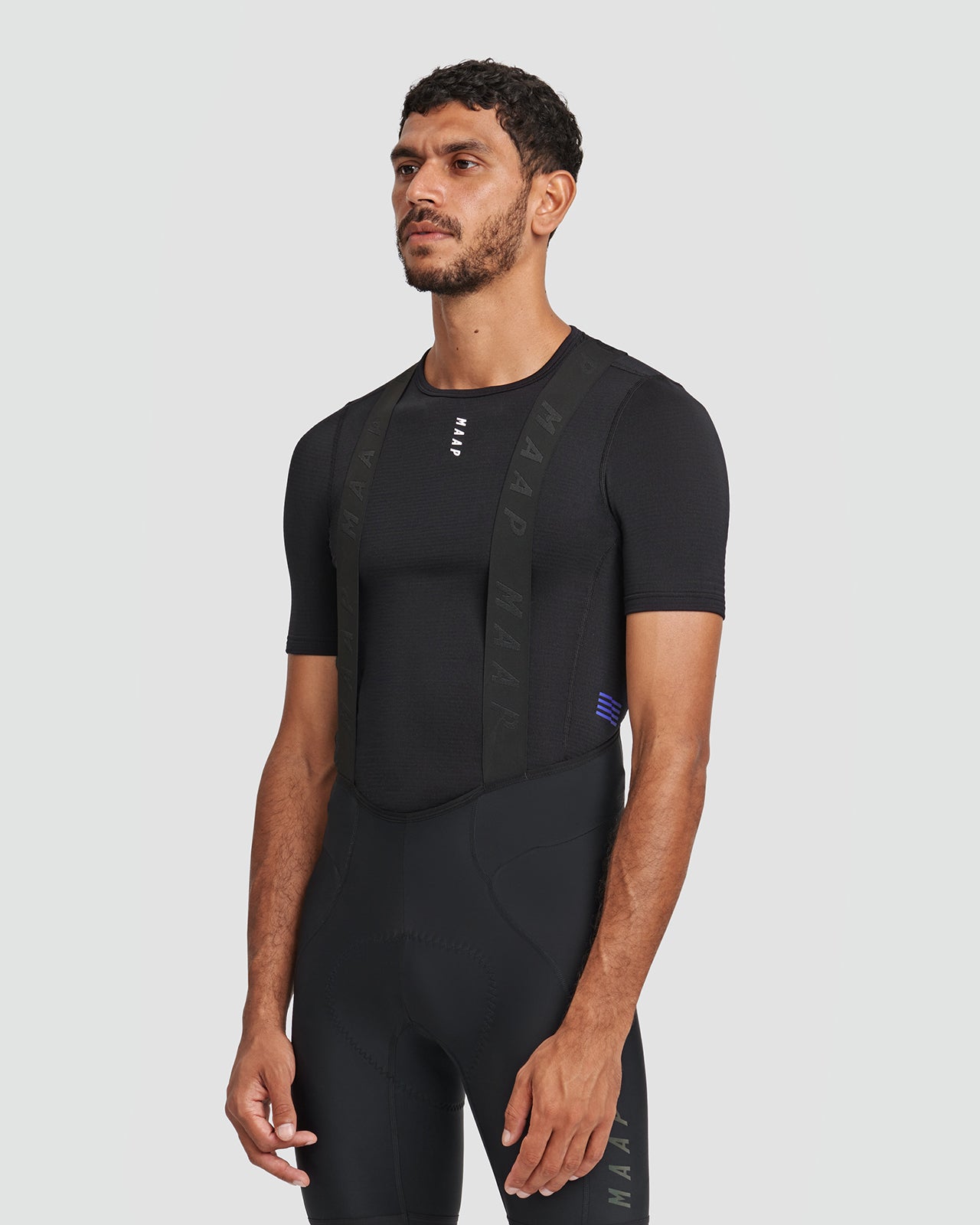 MAAP Thermal Black サイクルベースレイヤーティーシャツ | CYCLISM