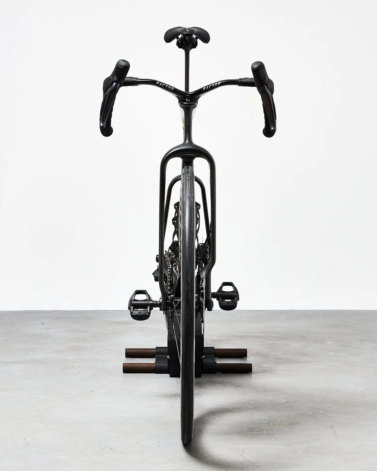 Tons Bike Stand ロードバイク・グラベルバイク自転車スタンド | CYCLISM