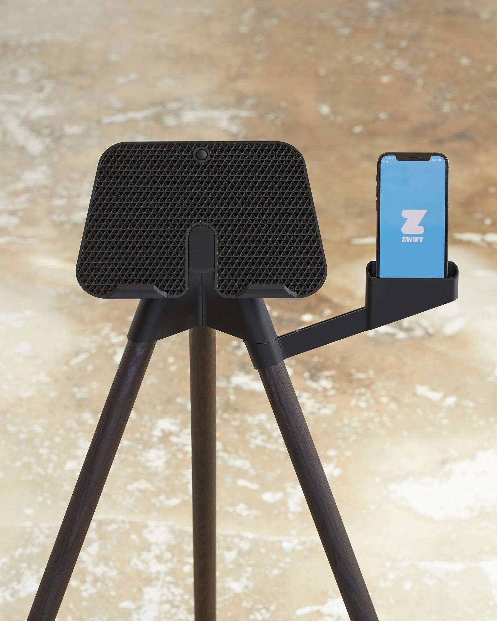 TONS インドアサイクルトレーナー用iPad・タブレットスタンド | サステナブルやおしゃれな北欧デザイン | CYCLISM