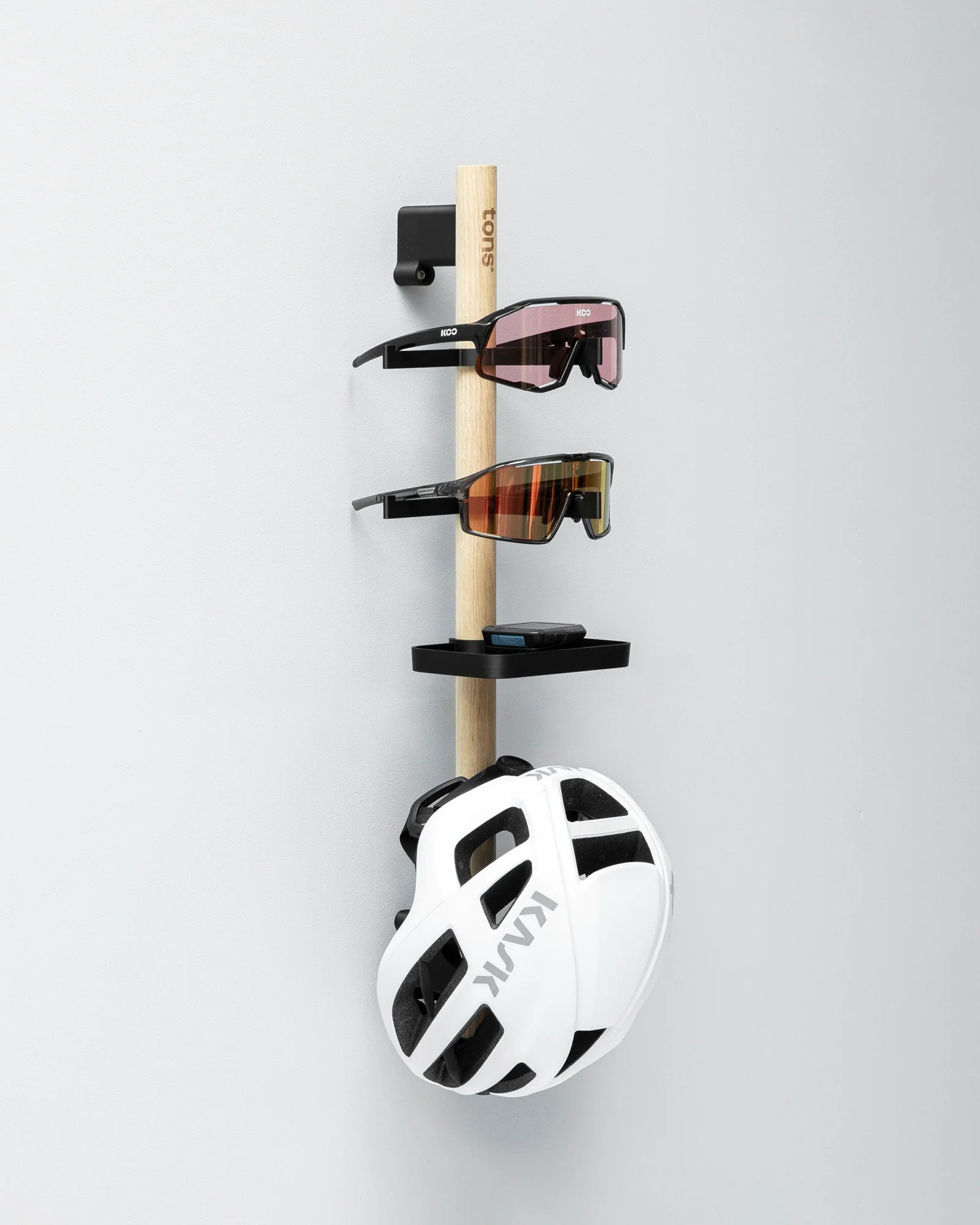 TONS Rack F｜おしゃれな壁掛けサイクルギア収納ラック｜トライアスリート＆ロードバイク乗りに最適 | CYCLISM