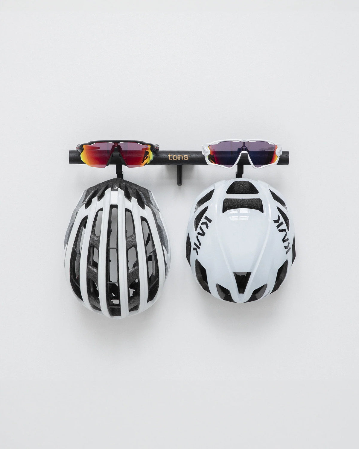 TONS Short Bar A｜自転車ヘルメット＆サングラス収納に最適な壁掛けラック｜トライアスリート＆ロードバイク乗りに最適