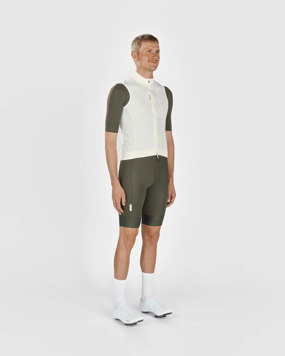 FINGERSCROSSED サイクリング ウィンドベスト メンズ｜Antique Cream 防風メッシュ｜CYCLISM