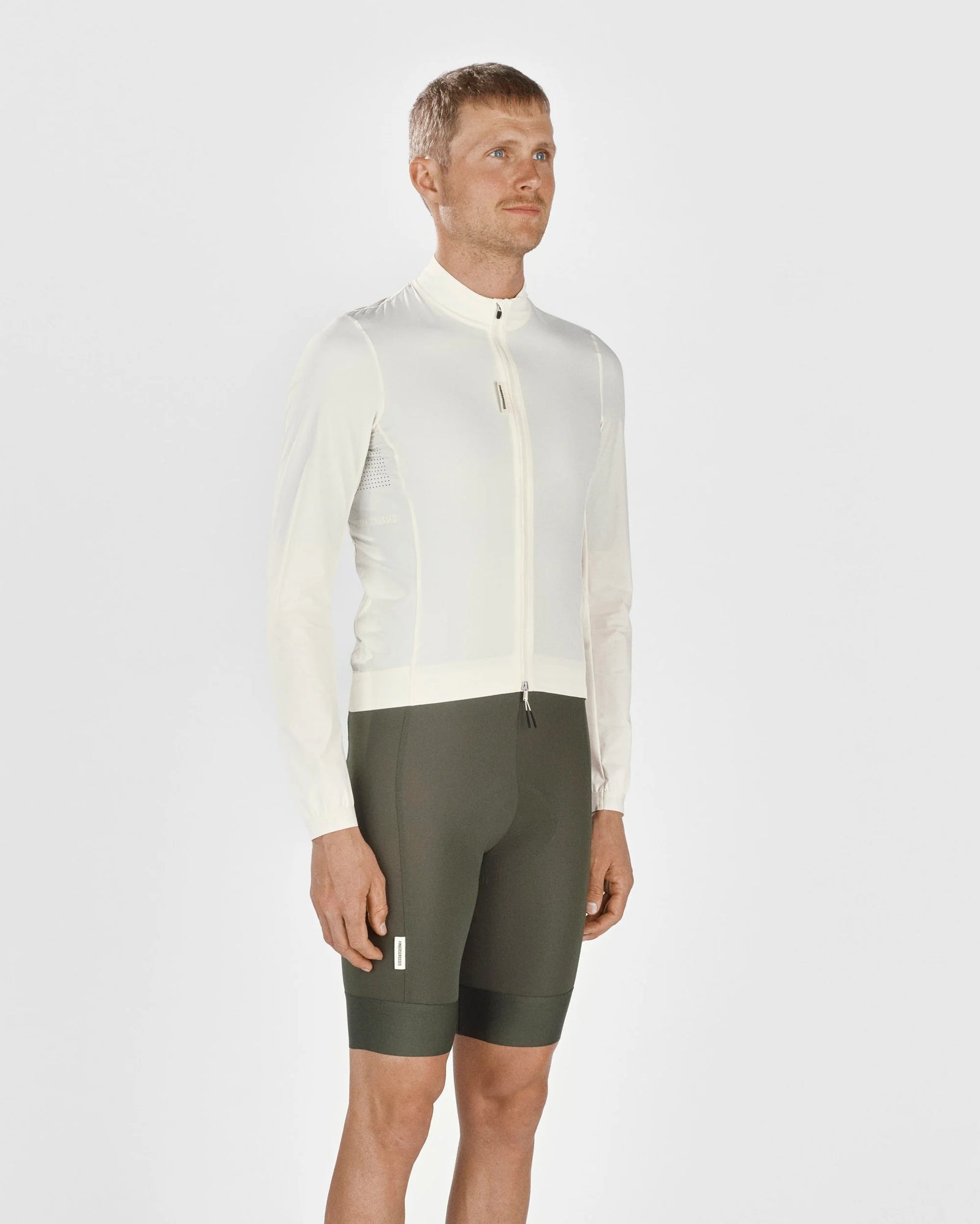 FINGERSCROSSED メンズ サイクル ウィンドジャケット｜Antique Cream 防風撥水｜CYCLISM