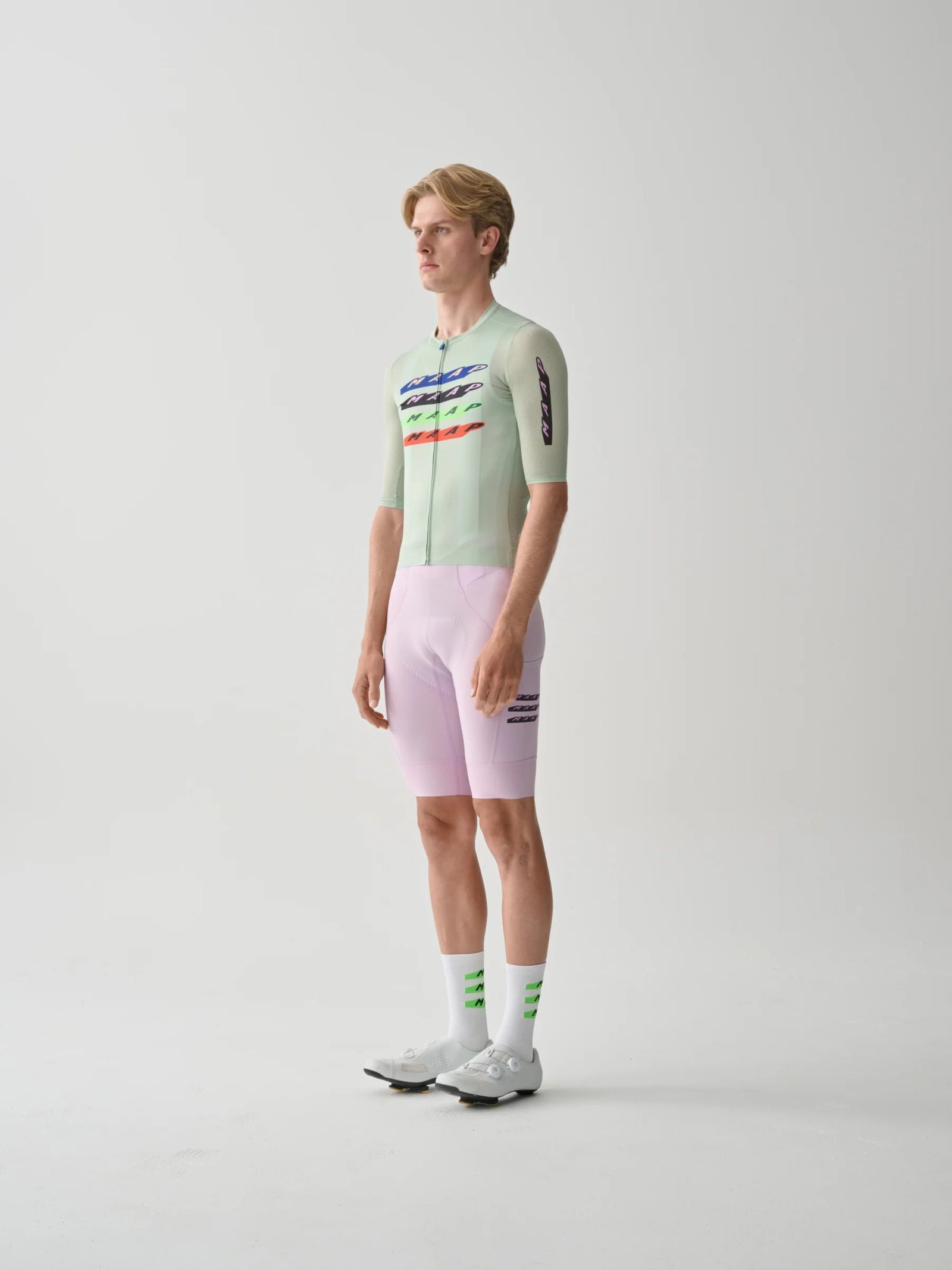 MAAP Evade X チームカーゴビブエボ | パフォーマンスと機能性 | サイクリングビブショーツ | CYCLISM