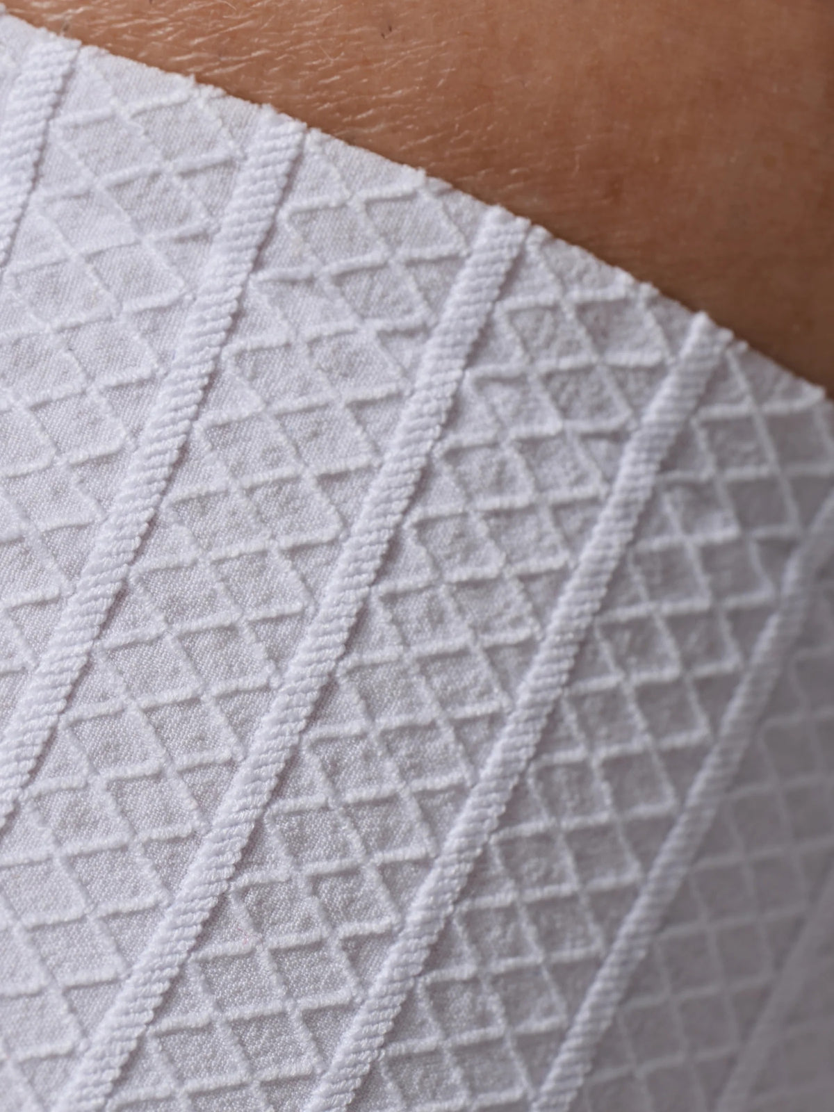 MAAP Pro Aero Sock White エアロサイクリングソックス | CYCLISM