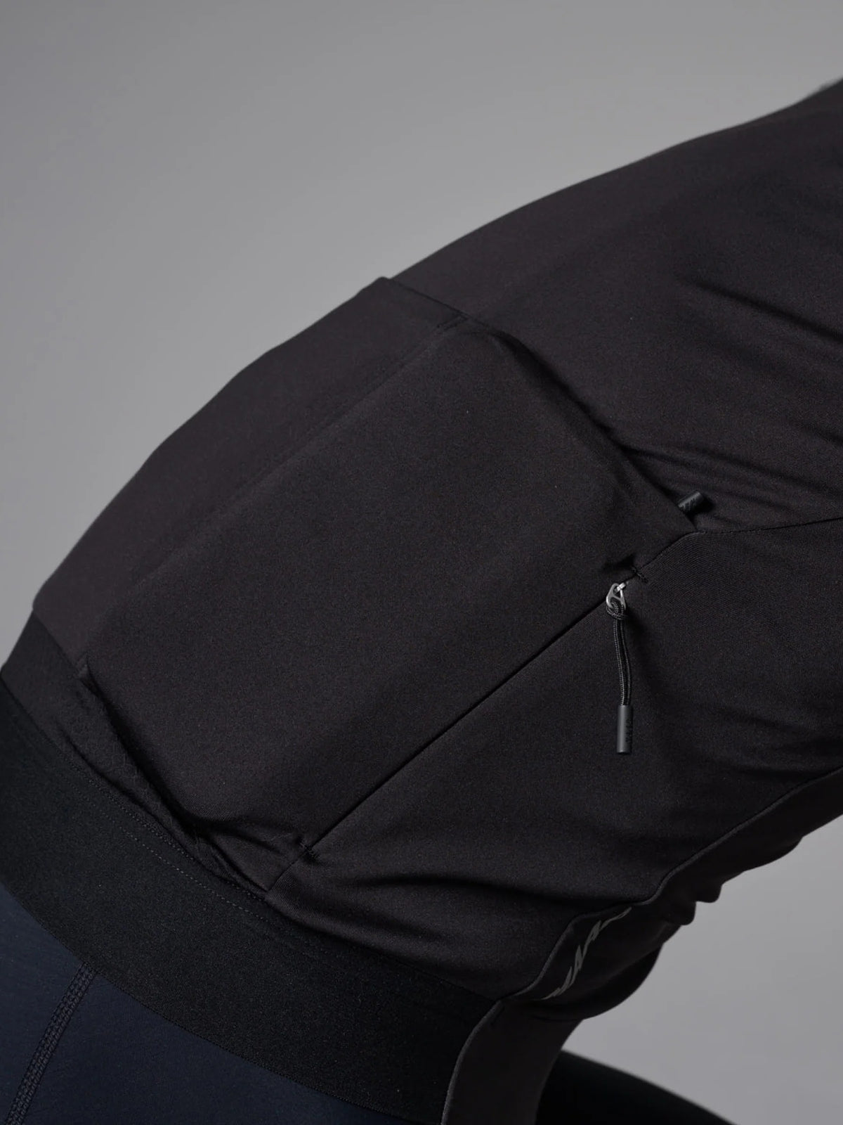 MAAP Shield Waterproof Phone Wallet Small Black｜防水スマホウォレット・YKK AquaGuard｜CYCLISM