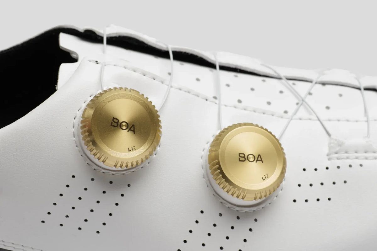 Nimbl ULTIMATE EXCEED White & Gold サイクルロードシューズ | CYCLISM