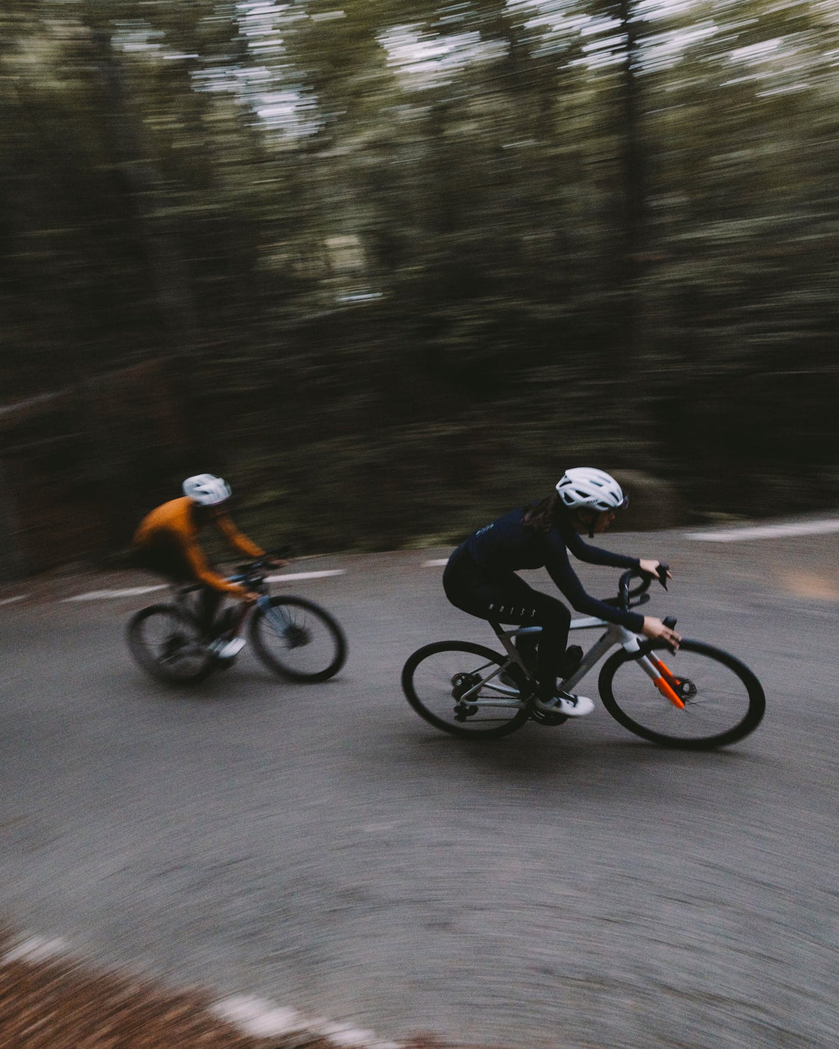 NDLSS ロングスリーブジャージ ネイビー | 季節の変わり目のサイクリングに最適 | CYCLISM