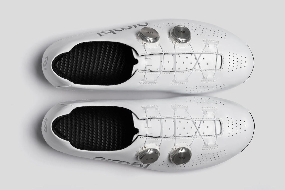 ULTIMATE / White-Silver