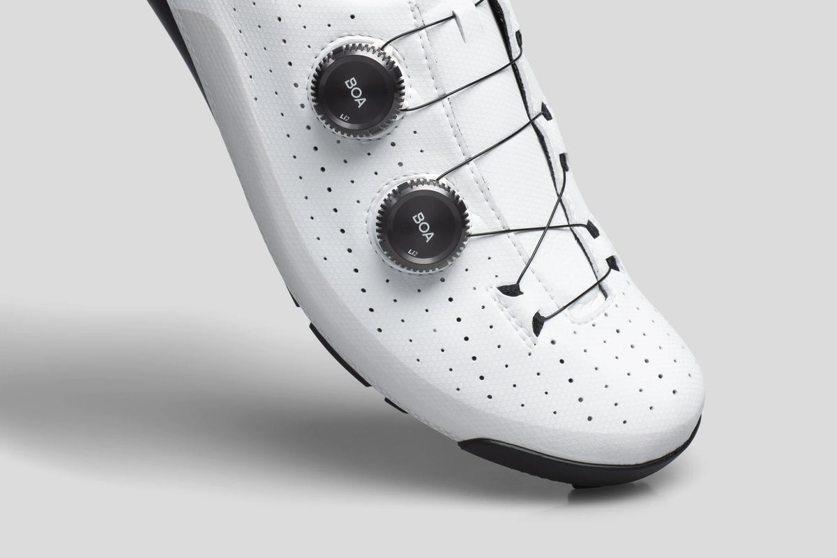 Nimbl URANO White・Black (ホワイト&ブラック)｜グラベル向けサイクリングシューズ｜CYCLISM