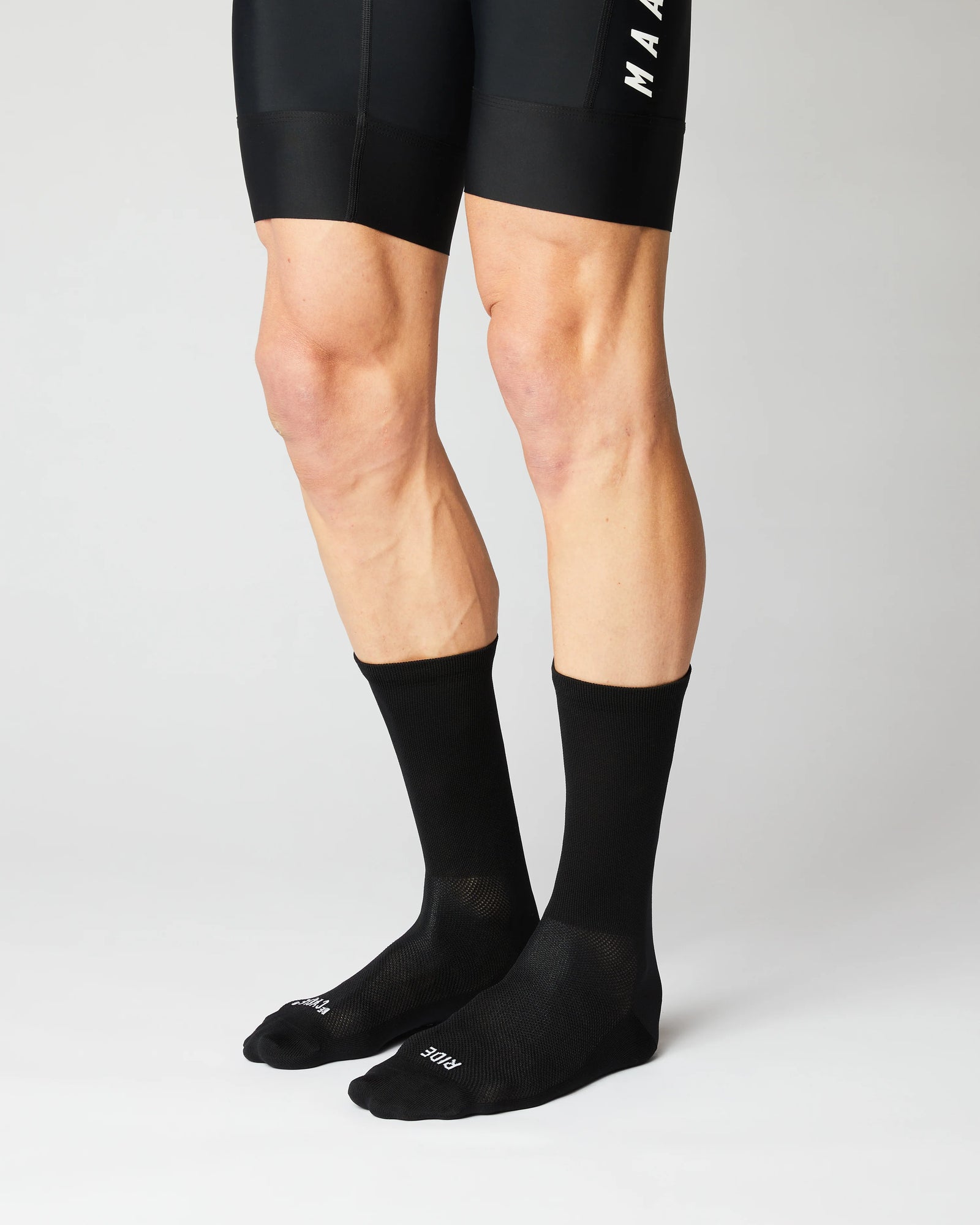 Fingerscrossed #ECO Black サイクルソックス | CYCLISM