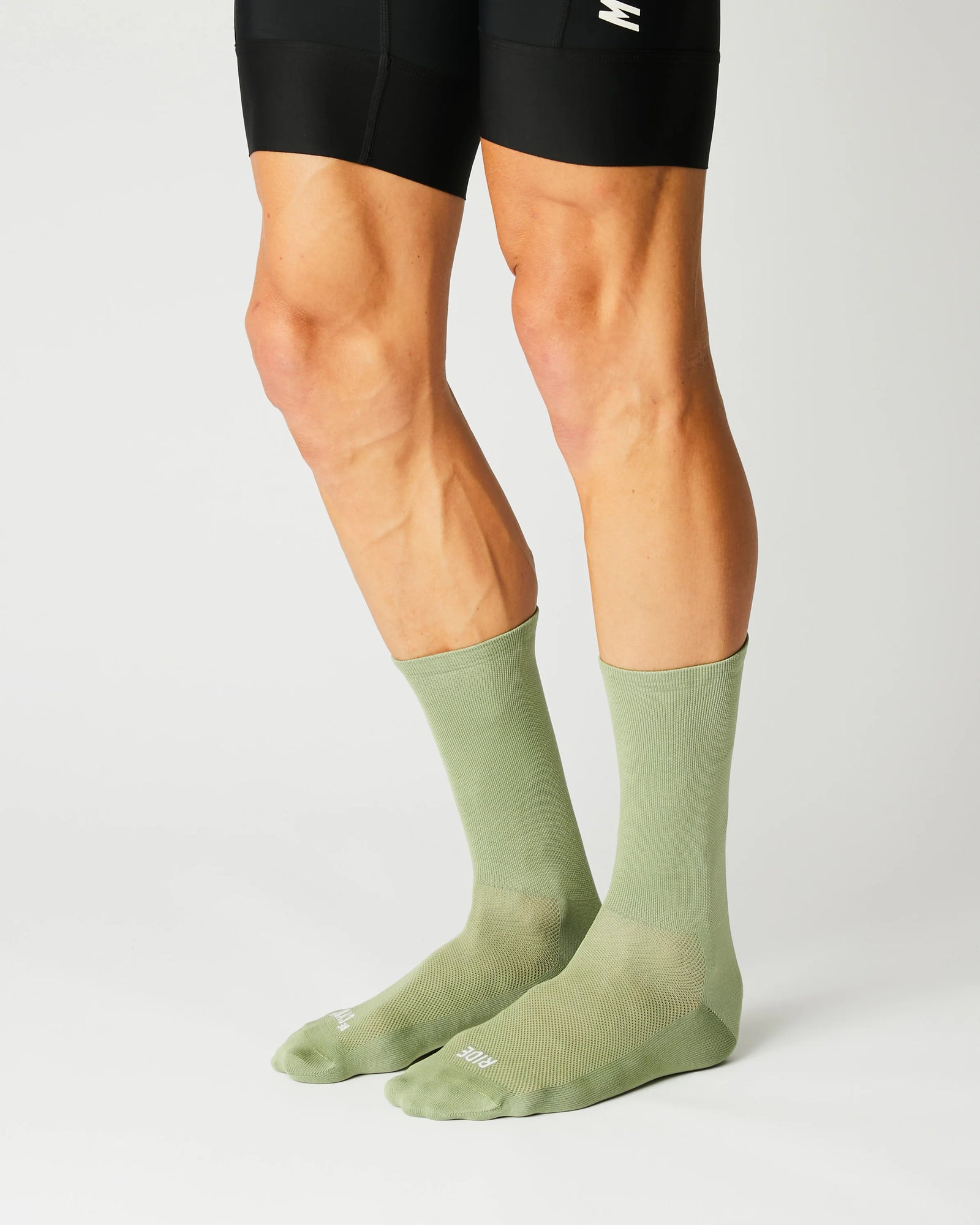 Fingerscrossed #ECO Oil Olive サイクルソックス  | CYCLISM