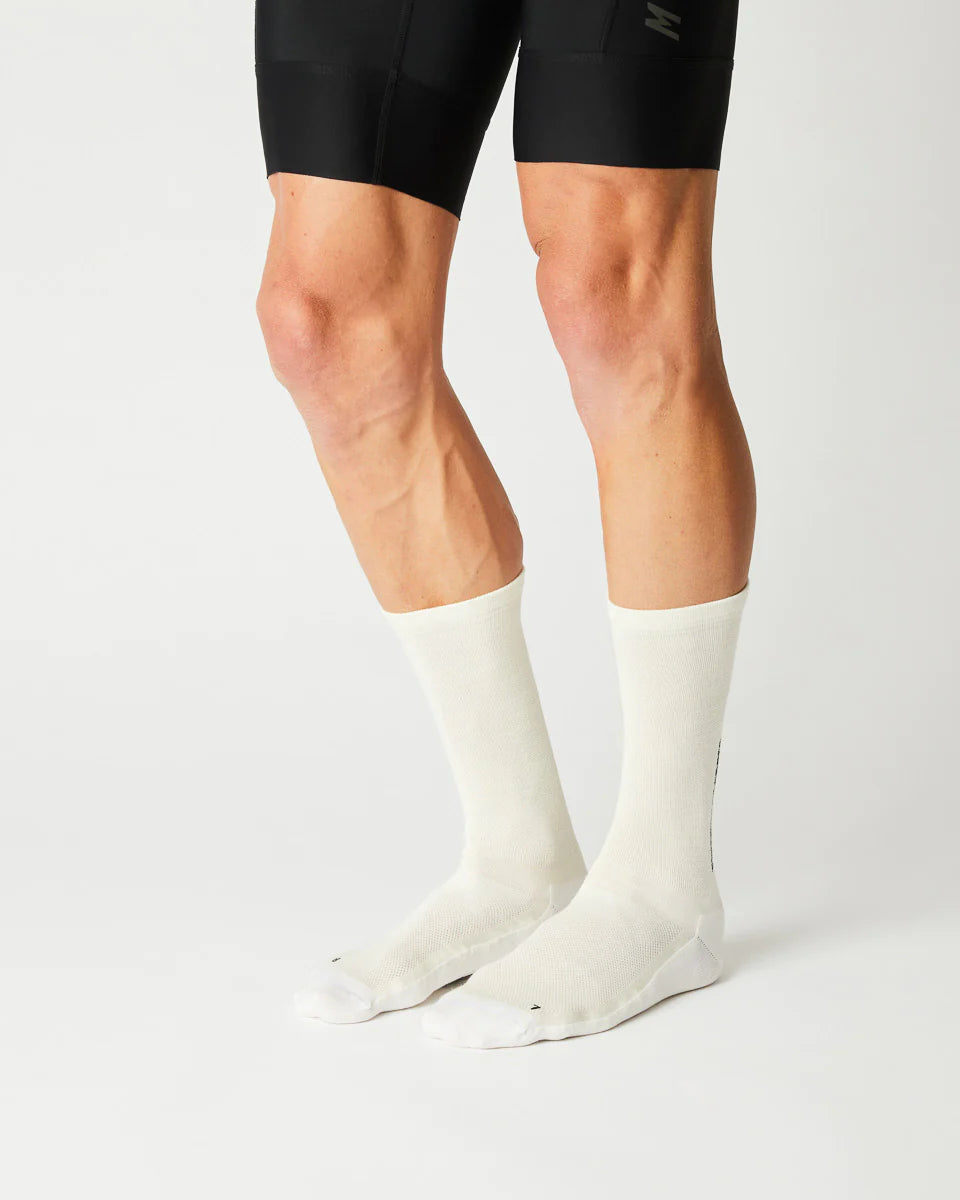 Fingerscrossed サイクルソックス #Light Merino Silk Creme White | CYCLISM