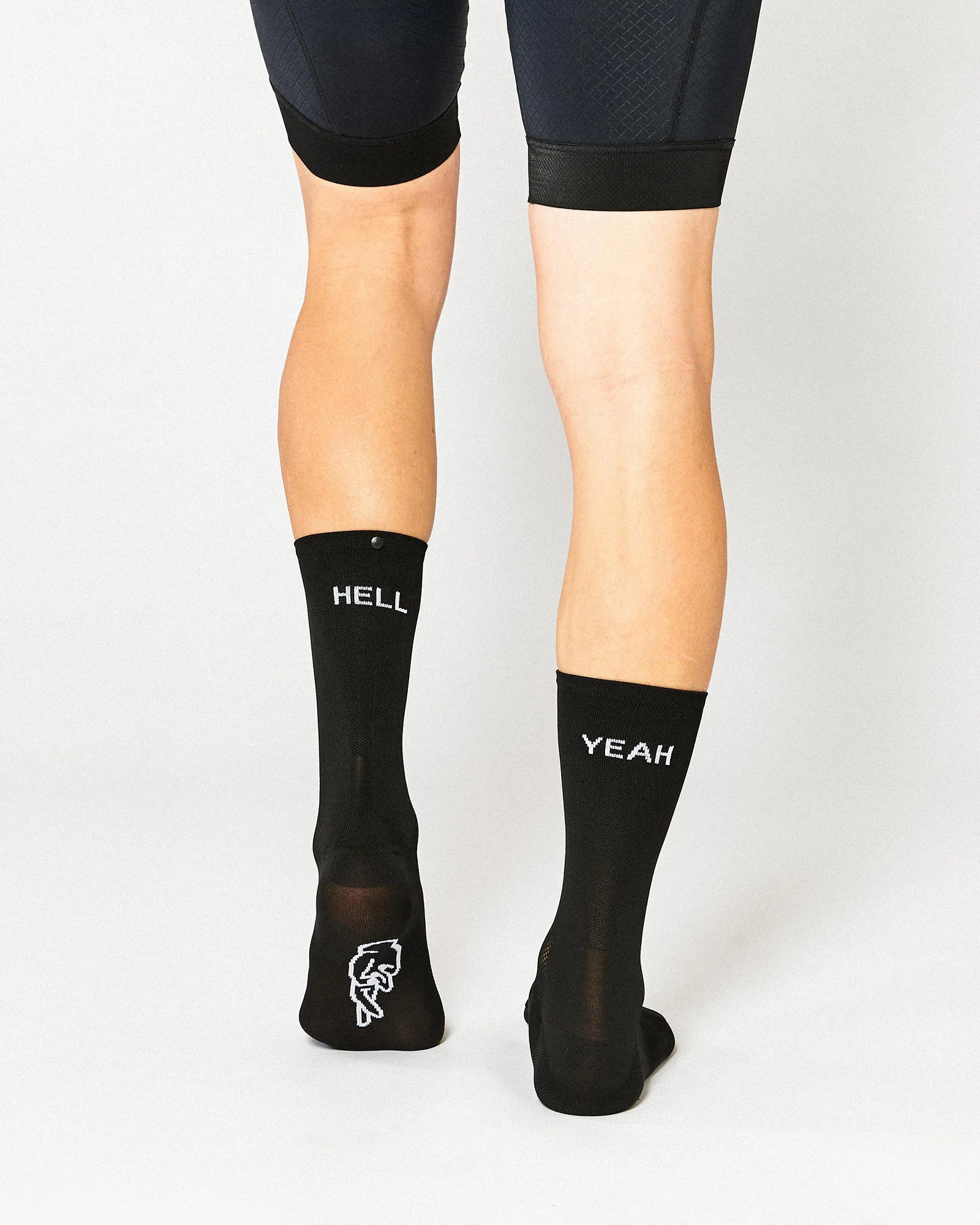 Fingerscrossed サイクルソックス #666 Hell Yeah Black 1.0 | CYCLISM