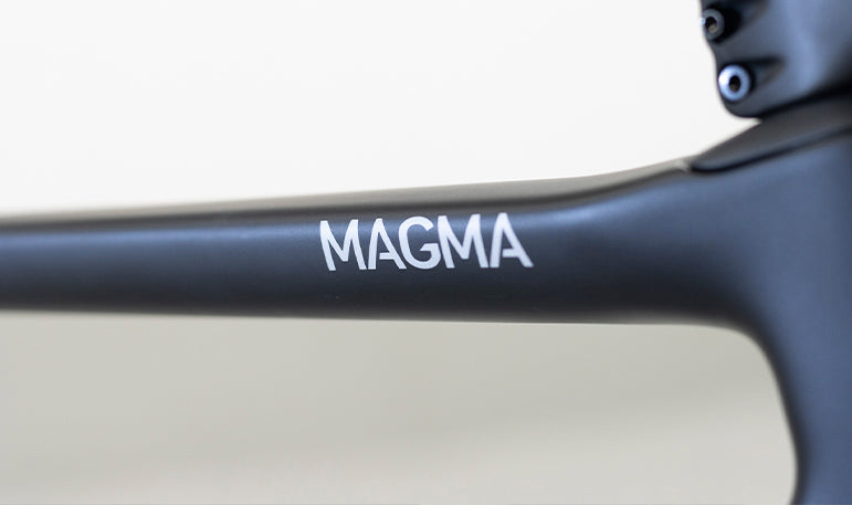 AURUM Magma Ultegra 12s パフォーマンスロードバイク | CYCLISM