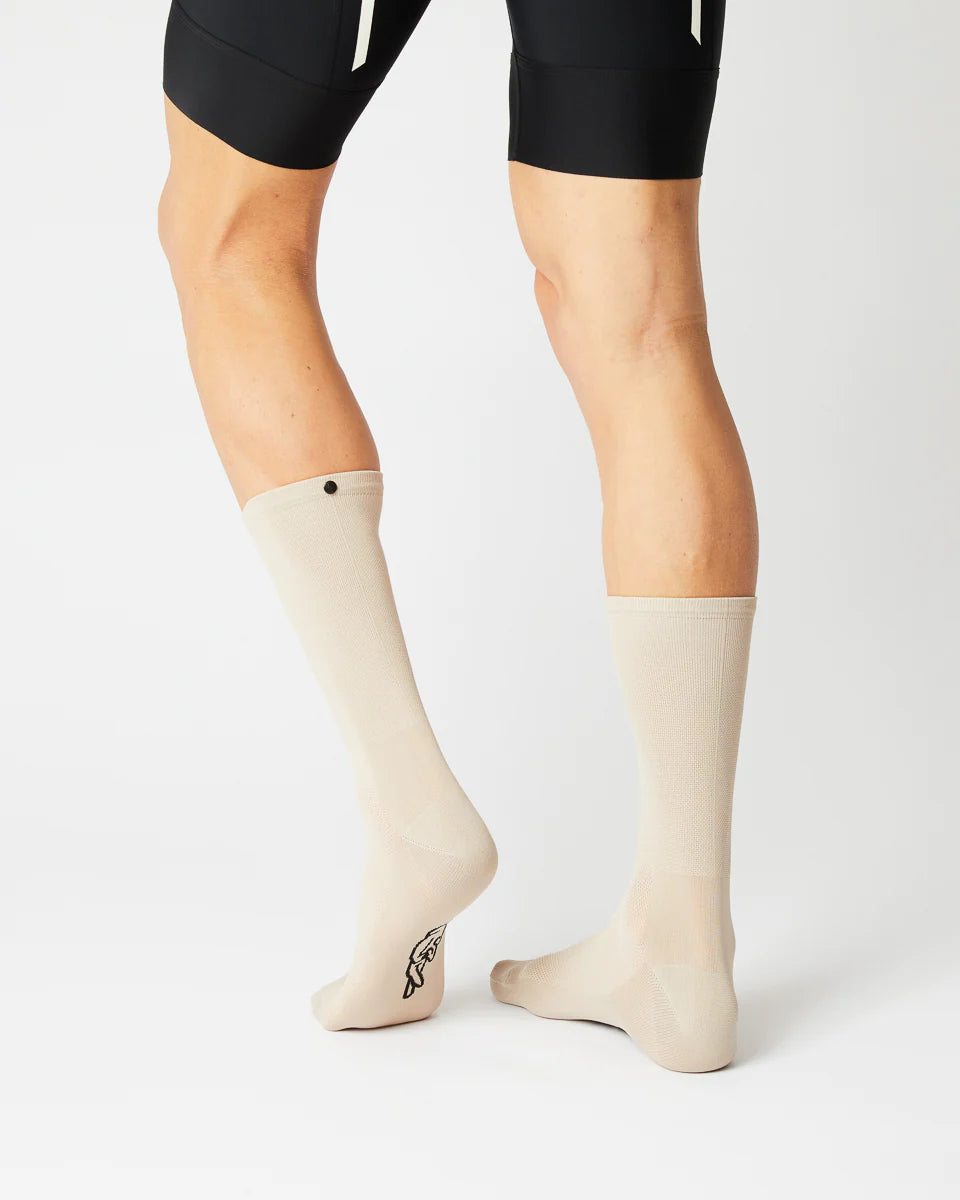 Fingerscrossed サイクルソックス #024 Classic Sand | CYCLISM
