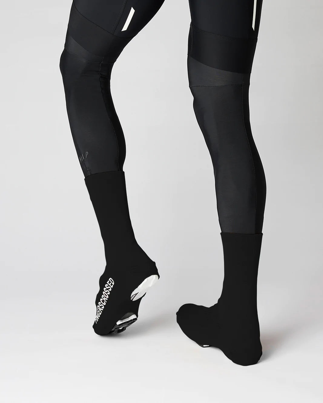 Fingerscrossed サイクルオーバーソックス Black | CYCLISM